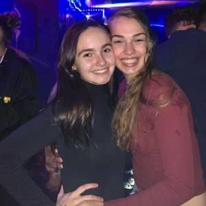 Meet your Posher, Danielle